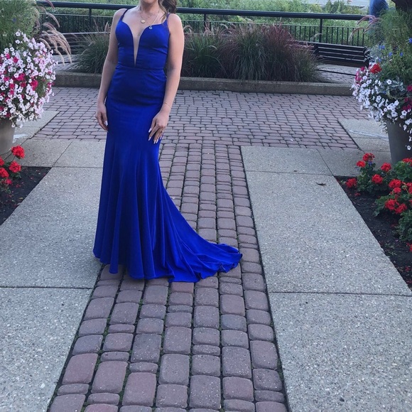 Beautiful ROYAL BLUE GOWN - Picture 1 of 2